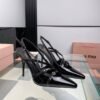Slingback-Pumps mit Schnalle - Image 4