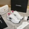 Sneaker Aus Whiteem Kalbsleder und Silvernem Satin - Image 6