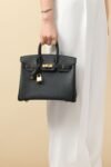 Birkin 25 Black/Gold Epsom - Image 2
